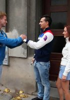 Починил компьютер и трахнул милашку 3 фото
